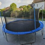 2. Curtea cu trambulină (Small)